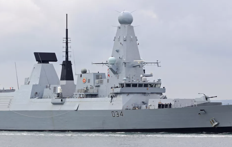 Британський військовий корабель збив ворожий дрон уперше з 1991 року