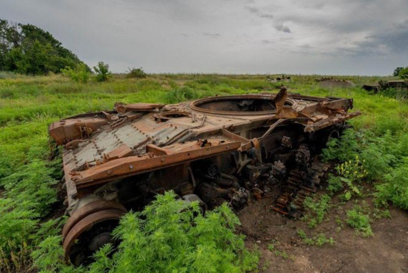 Продаж землі під час війни. В гру вступають великі компанії