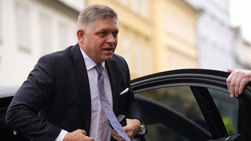 Фіцо обурений бойкотом ЄС на святкуванні визволення Братислави від нацистів