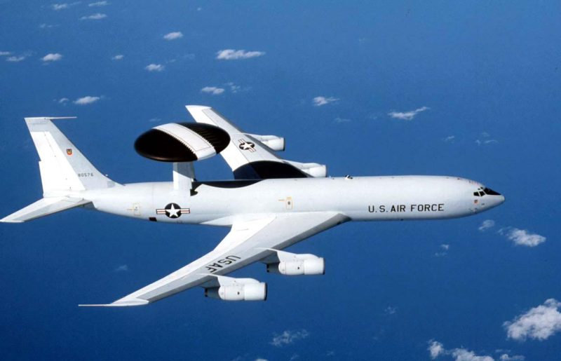 Втомлений ветеран повітряного контролю, як США готують зміну E-3 Sentry
