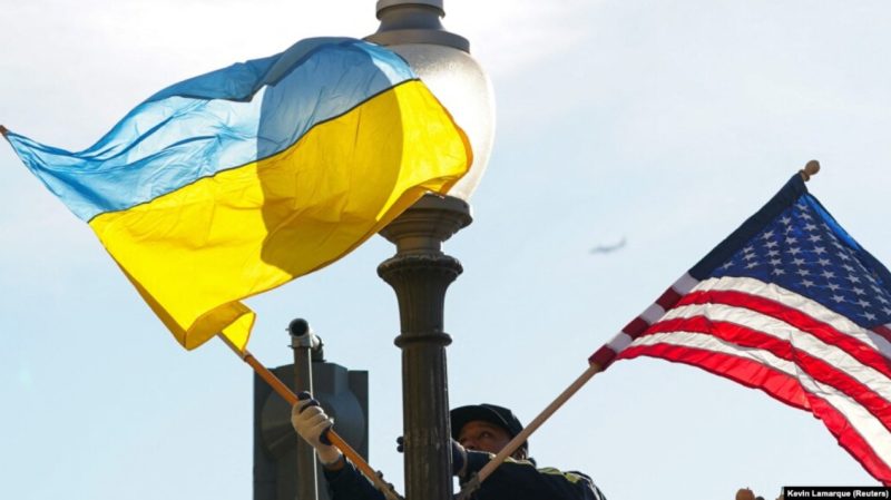 Українці у США можуть втратити легальний статус