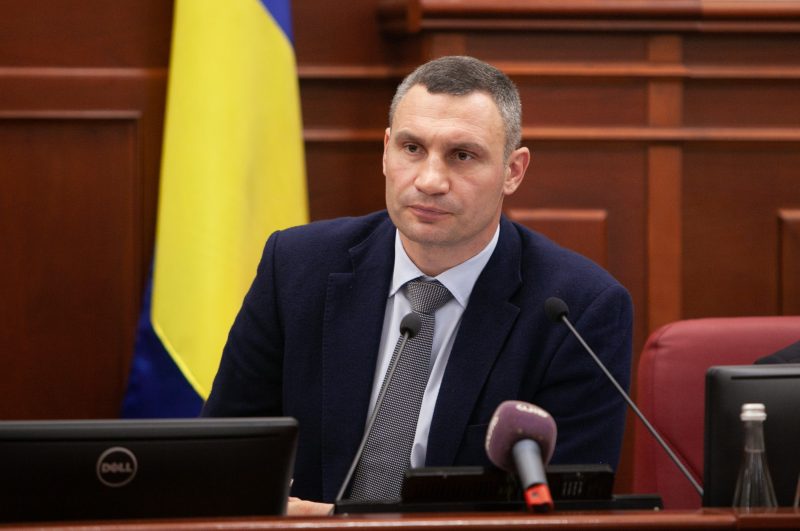 Віталій Кличко може звільнити Миколу Поворозника через його ймовірні контакти з ОП