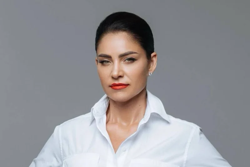 Екс-очільниця АРМА Олена Дума оформила на сестру Світлану Чернієнко автівку за 2,5 мільйони