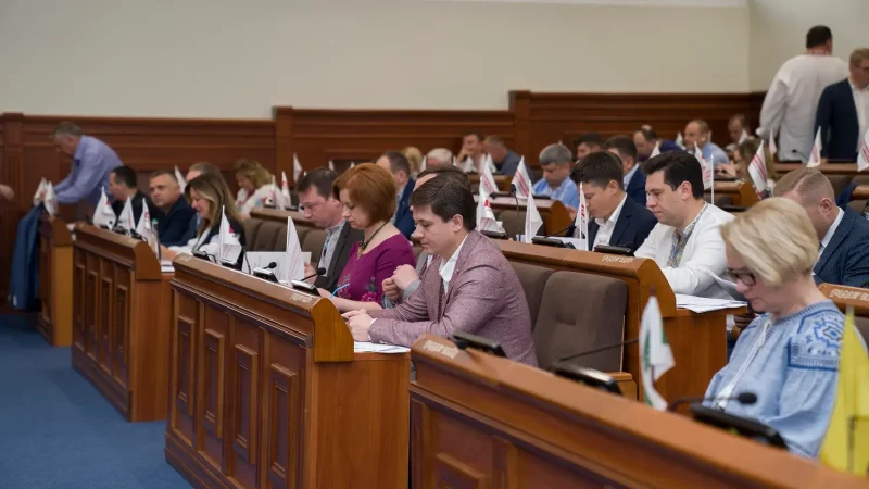 Основними питаннями позачергової сесії Київради 9-го жовтня стануть “розподіл бюджетів та посад”
