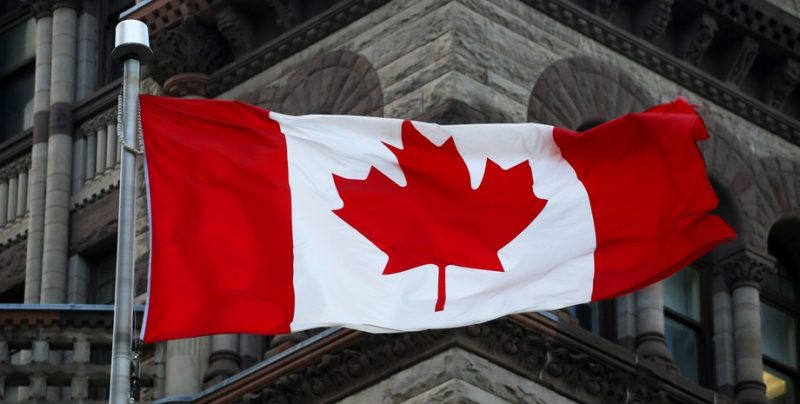 У Канаді імміграційні служби просять довідки про військову службу з України