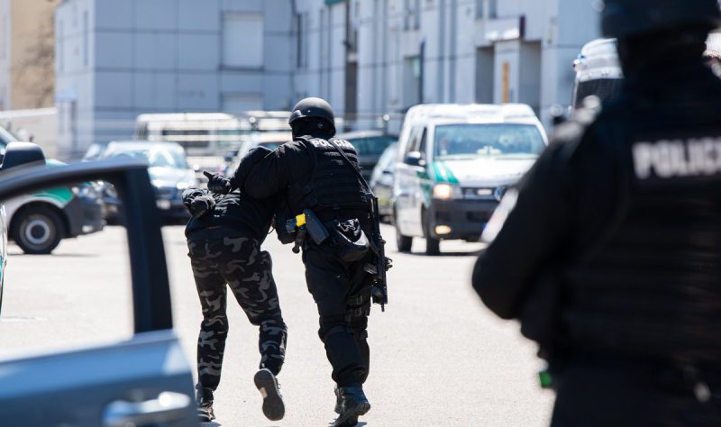 У Європі розкрили міжнародну мережу викрадачів люксових авто для продажу в Дубаї