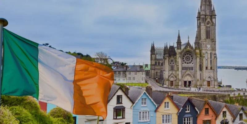 Уряд Ірландії розглядає фінансову мотивацію для добровільної депортації