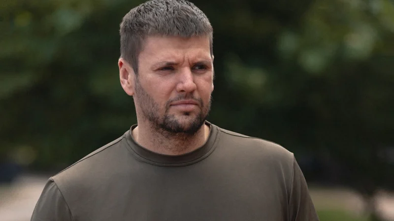 Власник бренду Domino Антон Шухнін ухиляється від сплати податків, продаючи люксовий одяг за USDT