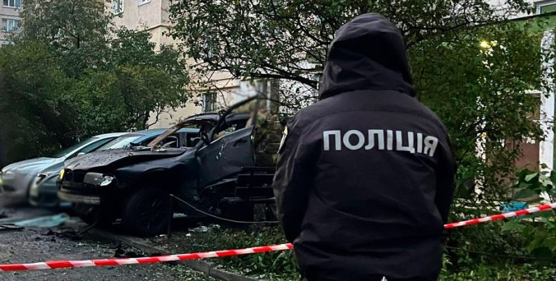 Вибух авто в Голосіївському районі, поліція з’ясовує обставини