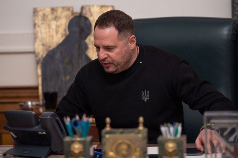 НАБУ готує підозру Єрмаку у зв’язку зі справою Мідас