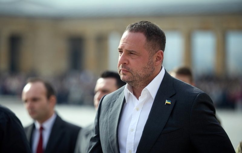 Офіс Президента був попереджений за тиждень про обшуки НАБУ у Андрія Єрмака