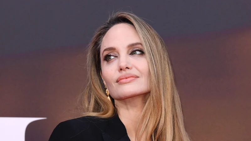 Скандал навколо візиту Джолі: українська влада дізналася про приїзд постфактум