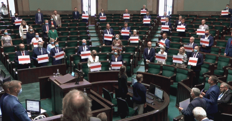 У Польщі заблокували ініціативу президента щодо біженців з України