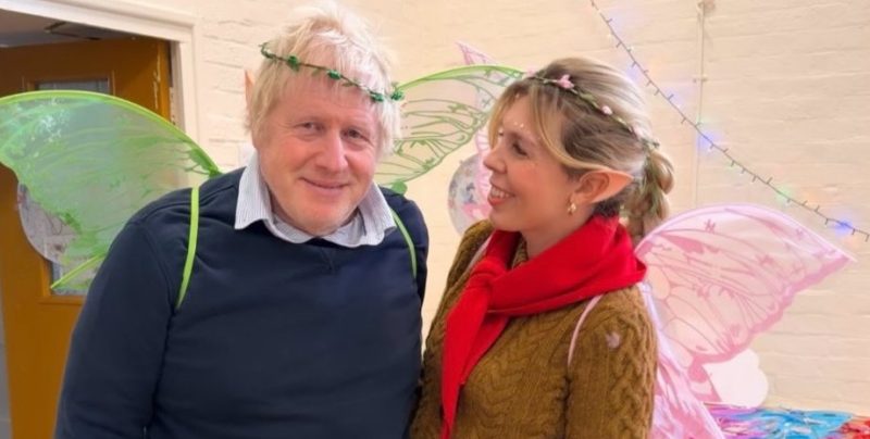 Борис Джонсон у костюмі ельфа, екс-прем’єр Великої Британії влаштував казкове свято для доньки