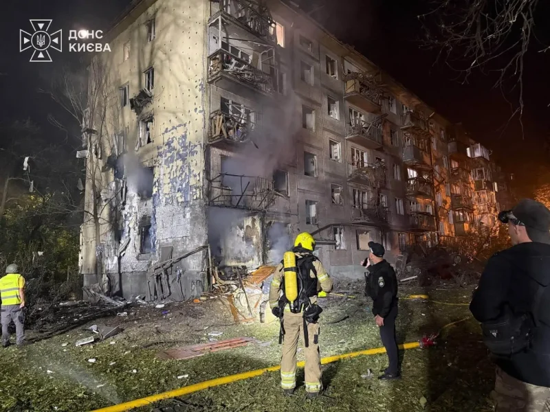 Масштабна балістична атака на Київ: 9 загиблих та численні поранені